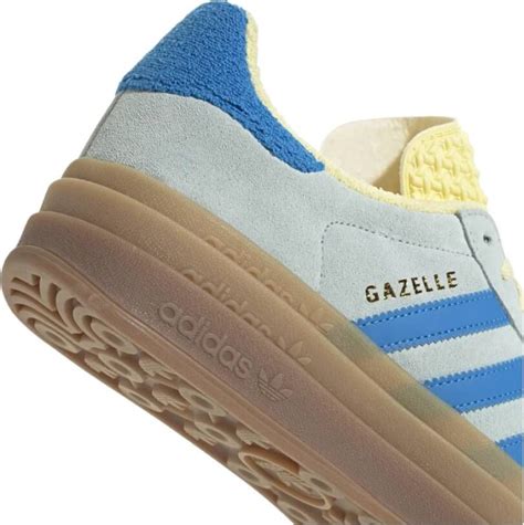 adidas gazelle geel blauw|adidas gazelle sandalen.